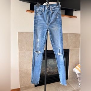 Abercrombie & Fitch ultra high rise ripped skinny jean. Size 2/26 long